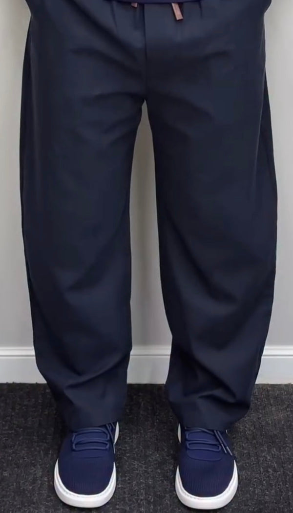 Lightweight Straight Leg Trouser